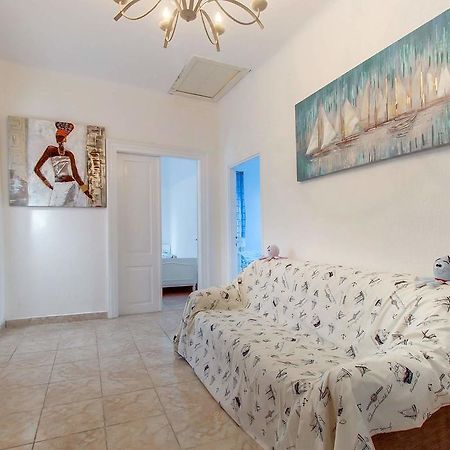 Narcis Central Apartment With Sea & City Views Veli Lošinj Exterior foto