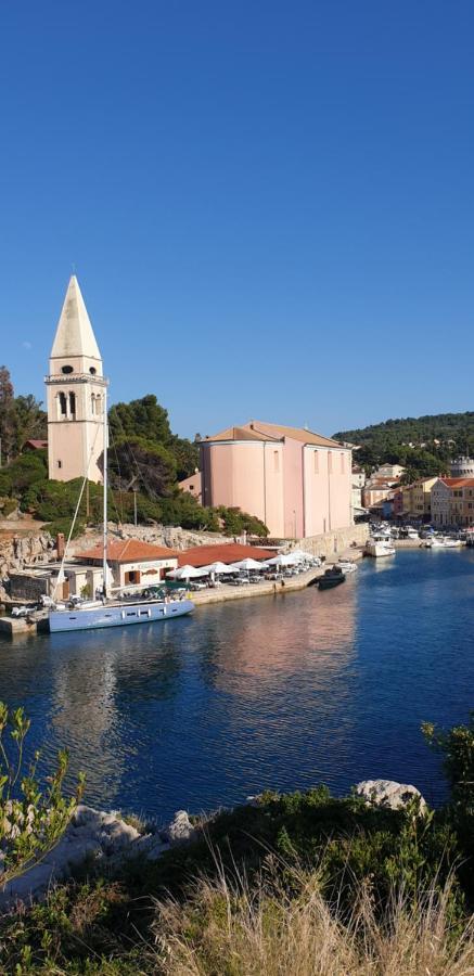 Narcis Central Apartment With Sea & City Views Veli Lošinj Exterior foto