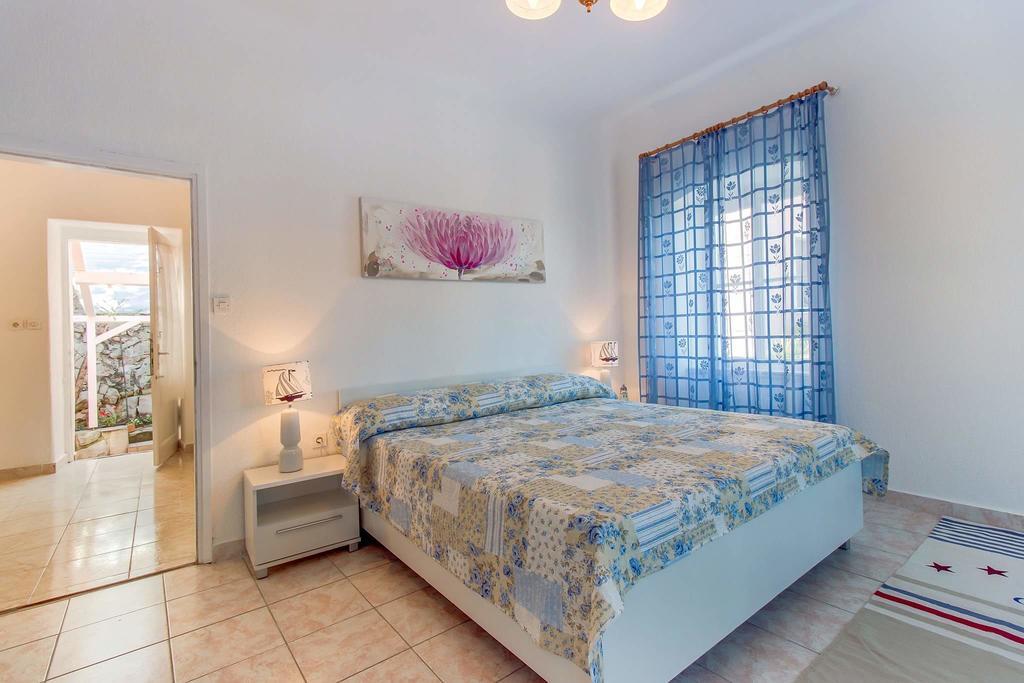 Narcis Central Apartment With Sea & City Views Veli Lošinj Exterior foto